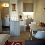 Cosy 1 In *
